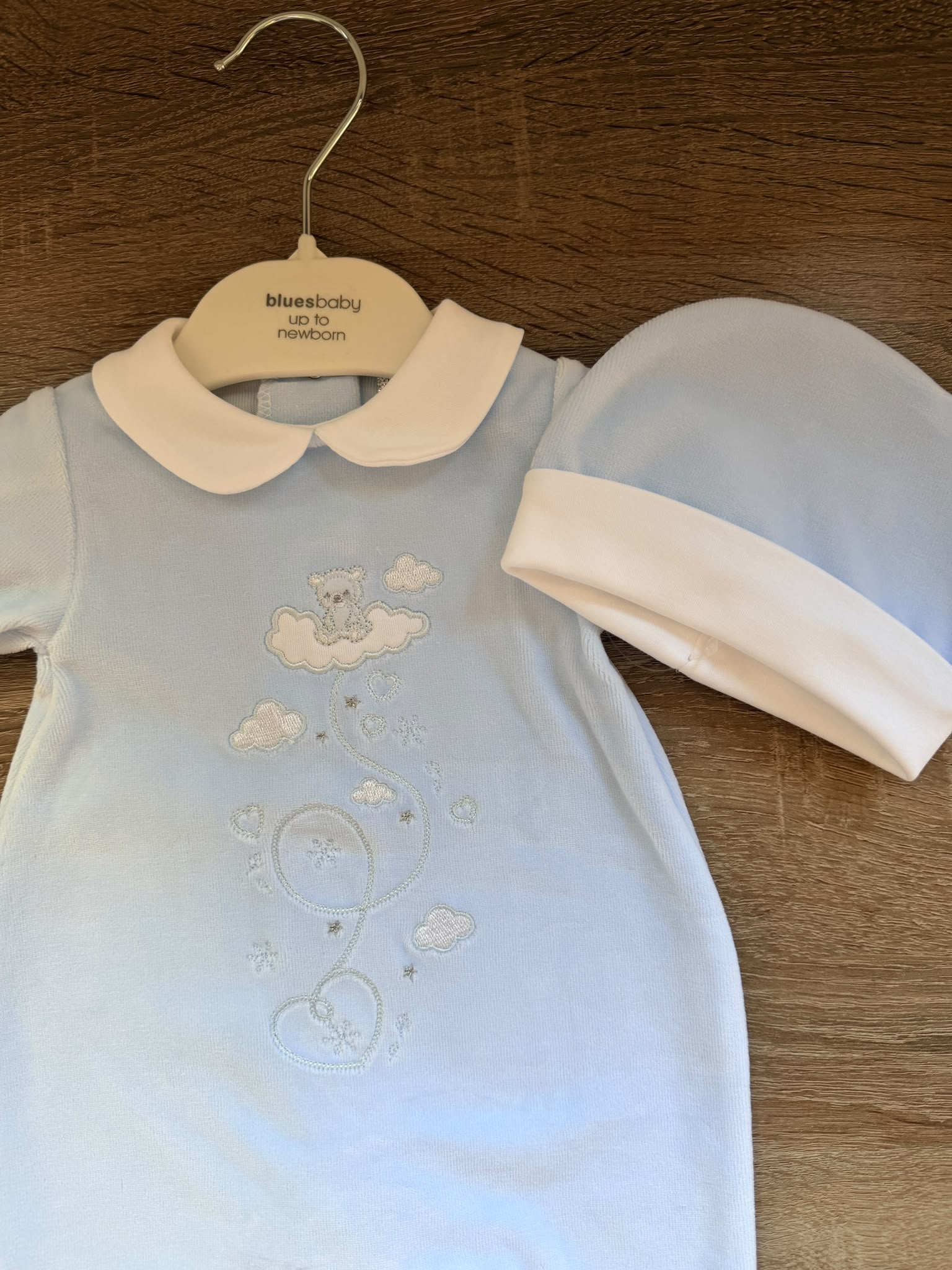 Bluesbaby boxpakje velours met mutsje licht blauw - Afbeelding 3