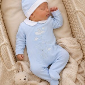 Bluesbaby boxpakje velours met mutsje licht blauw